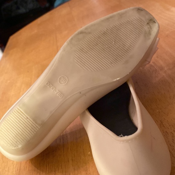 OMGard Rain Shoes Women's 39 Waterproof cream color in very good condition - Picture 4 of 16